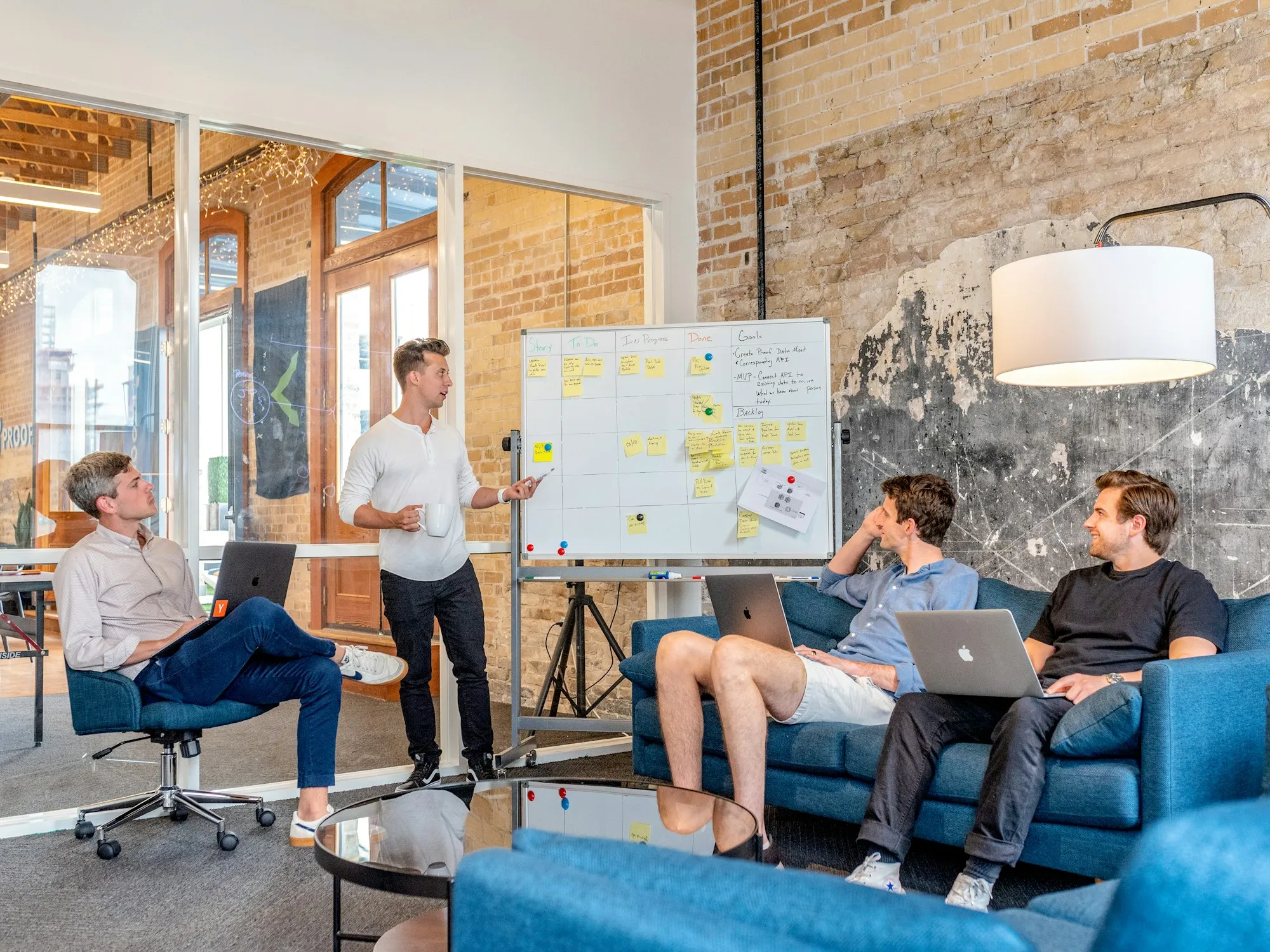 Architect leading a planning session with an engineering team